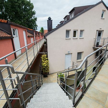 Integralni Hotel & Hostel Zagreb Exterior photo