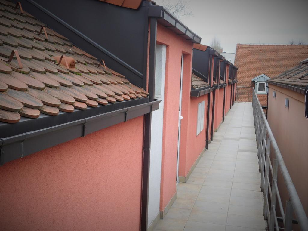 Integralni Hotel & Hostel Zagreb Exterior photo
