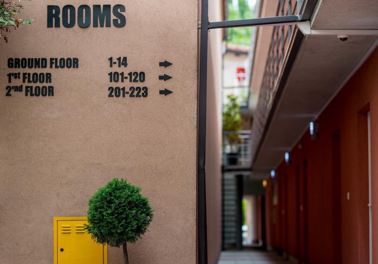Integralni Hotel & Hostel Zagreb Exterior photo